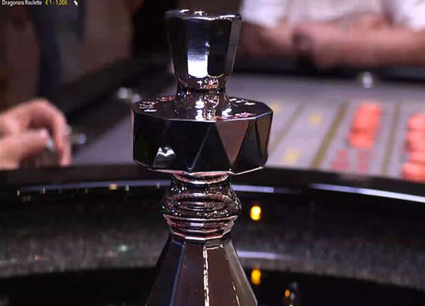 Live Dual Play Roulette